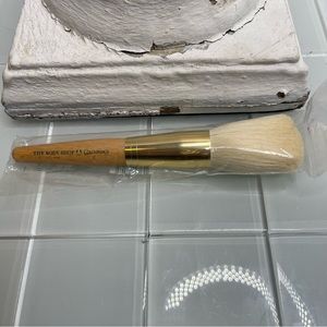 The Body Shop Brush